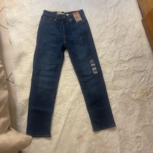 Levis jeans